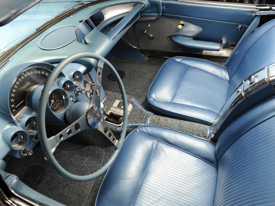 Интерьер Chevrolet Corvette (0800-67) 1961 года  (фото 14 из 47)